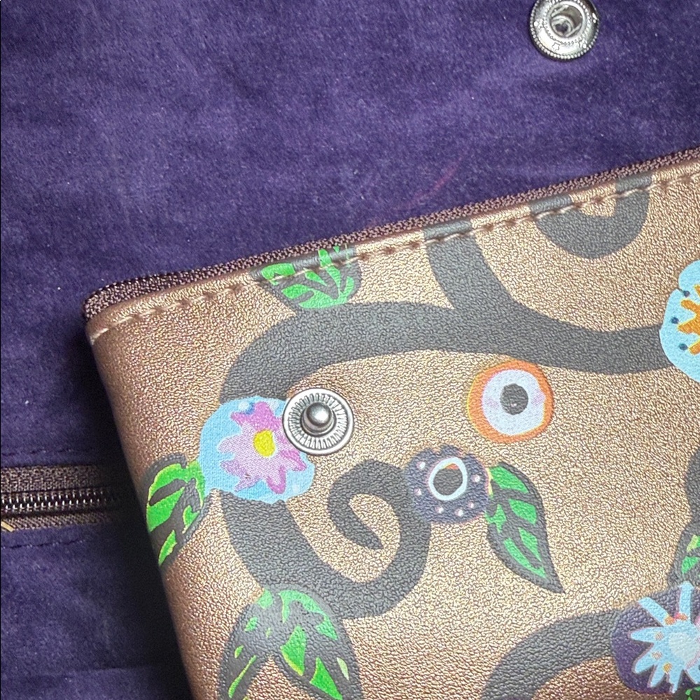 Elegant Brown Floral Jewelry Organizer - Picture 7 of 8